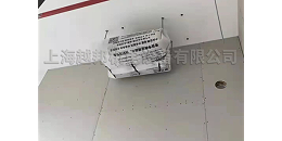 中央空调出风口和回风口安装在厨房门口合适吗？